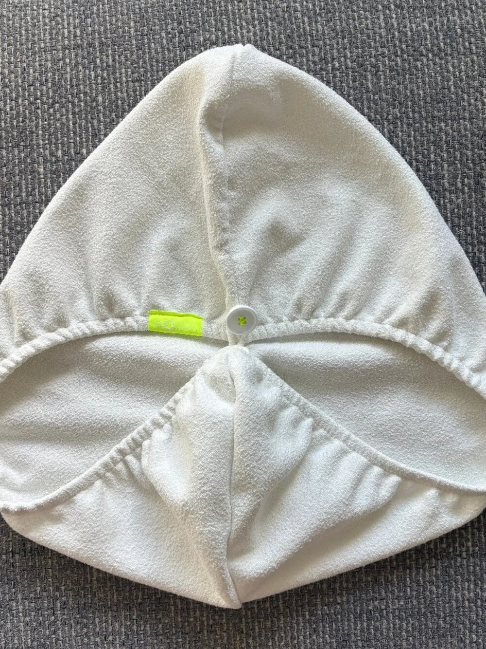 AQUIS Original Hair Wrap Turban Towel / Hands-Free Microfiber Hair Drying - Picture 2 of 5